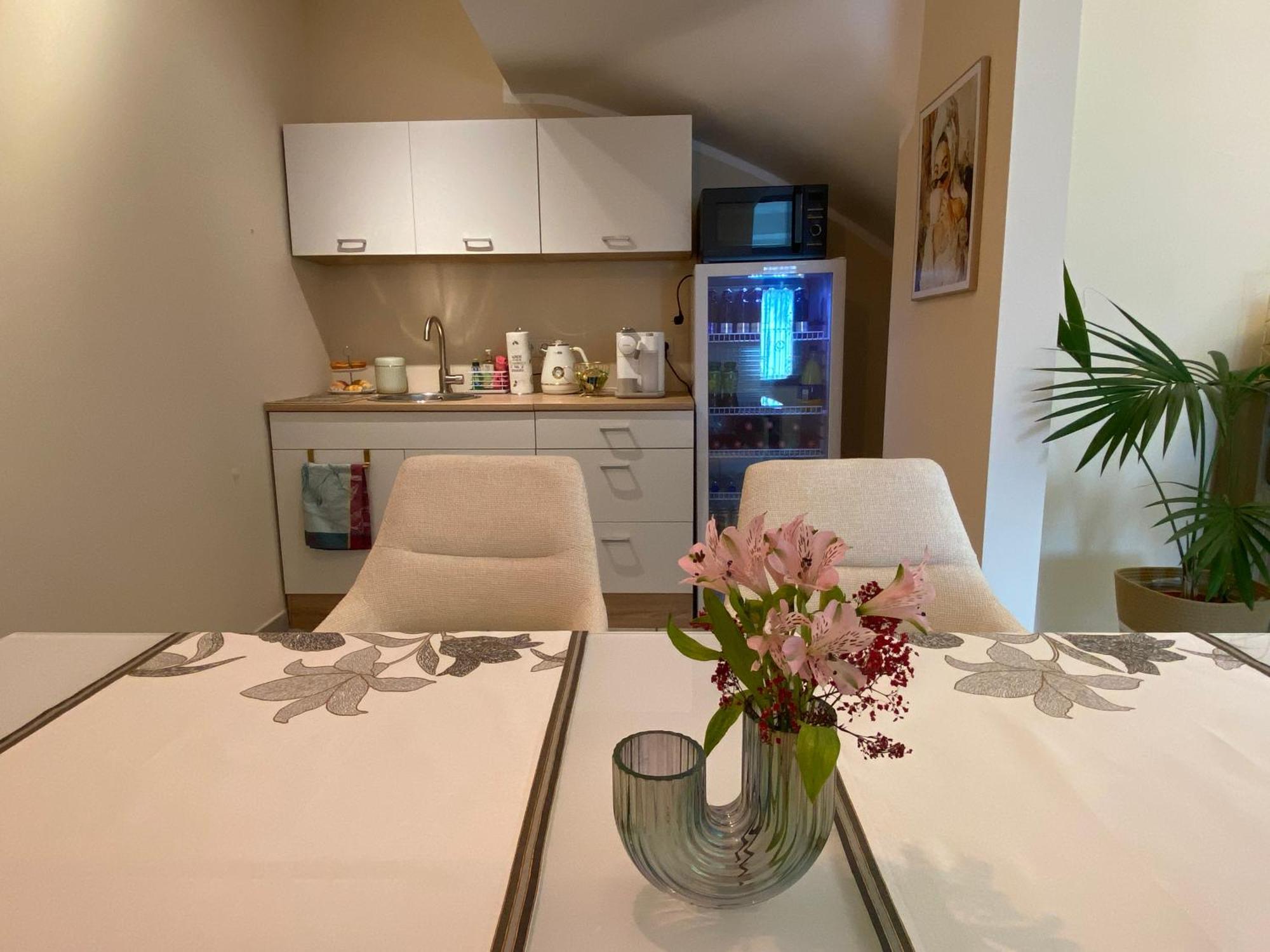 Guest house Maison Madame Exquisit 3*